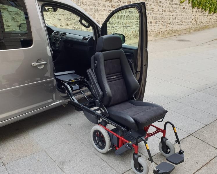 Transports 1 fauteuil roulant VW Caddy Maxi