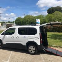 Transport de 1 fauteuil roulant Peugeot Rifter